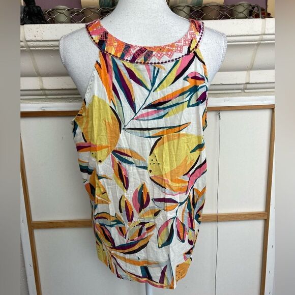 C&C California lemon floral print cotton blouse w/ cross-stitch embroidery - Picture 3 of 6